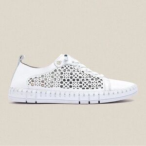 Yokono White Leather Cutout Sneakers